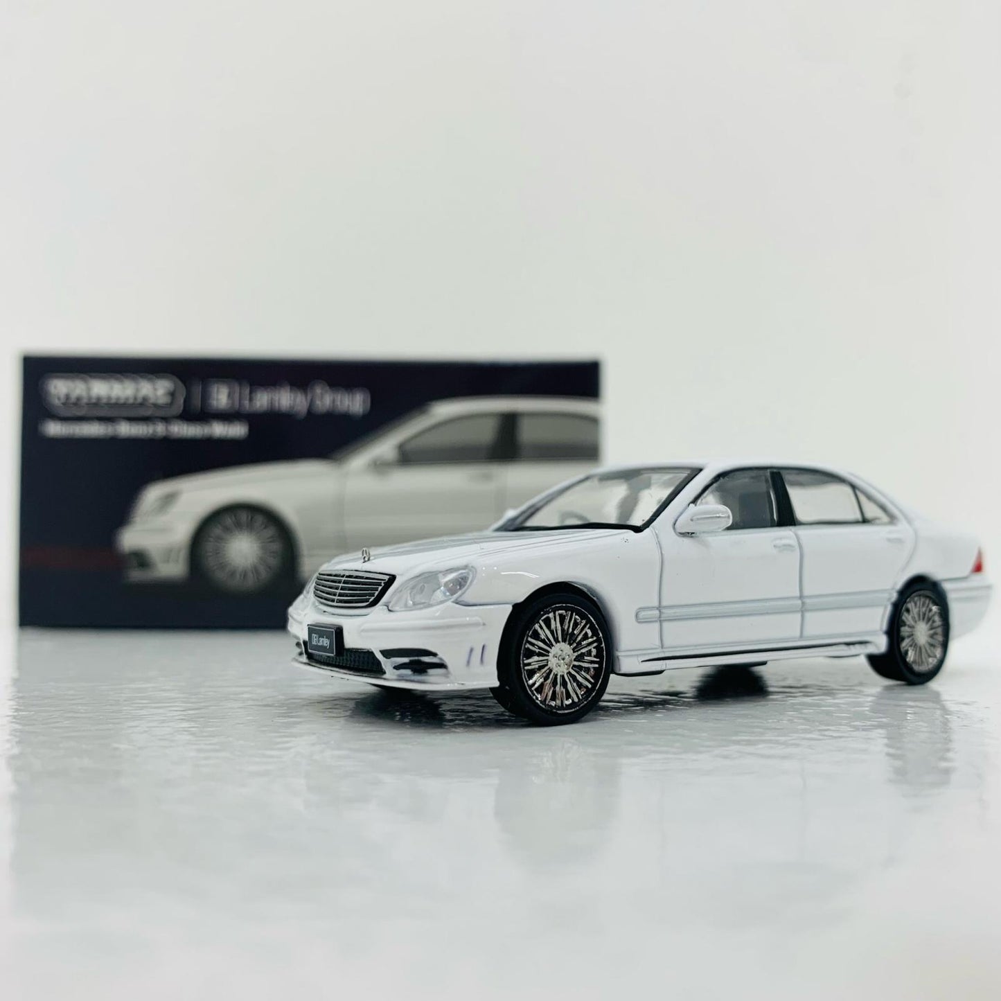 【中古】 1/64 Mercedes-Benz S-Class Wald Alabaster White [T64G-072-WH]