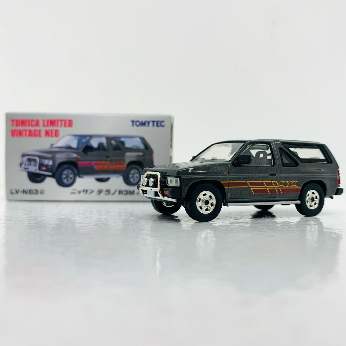[Used] 1/64 LV-N63d Nissan Terrano R3M with Options (Gray) "Tomica Limited Vintage NEO" [311485] [Figure]