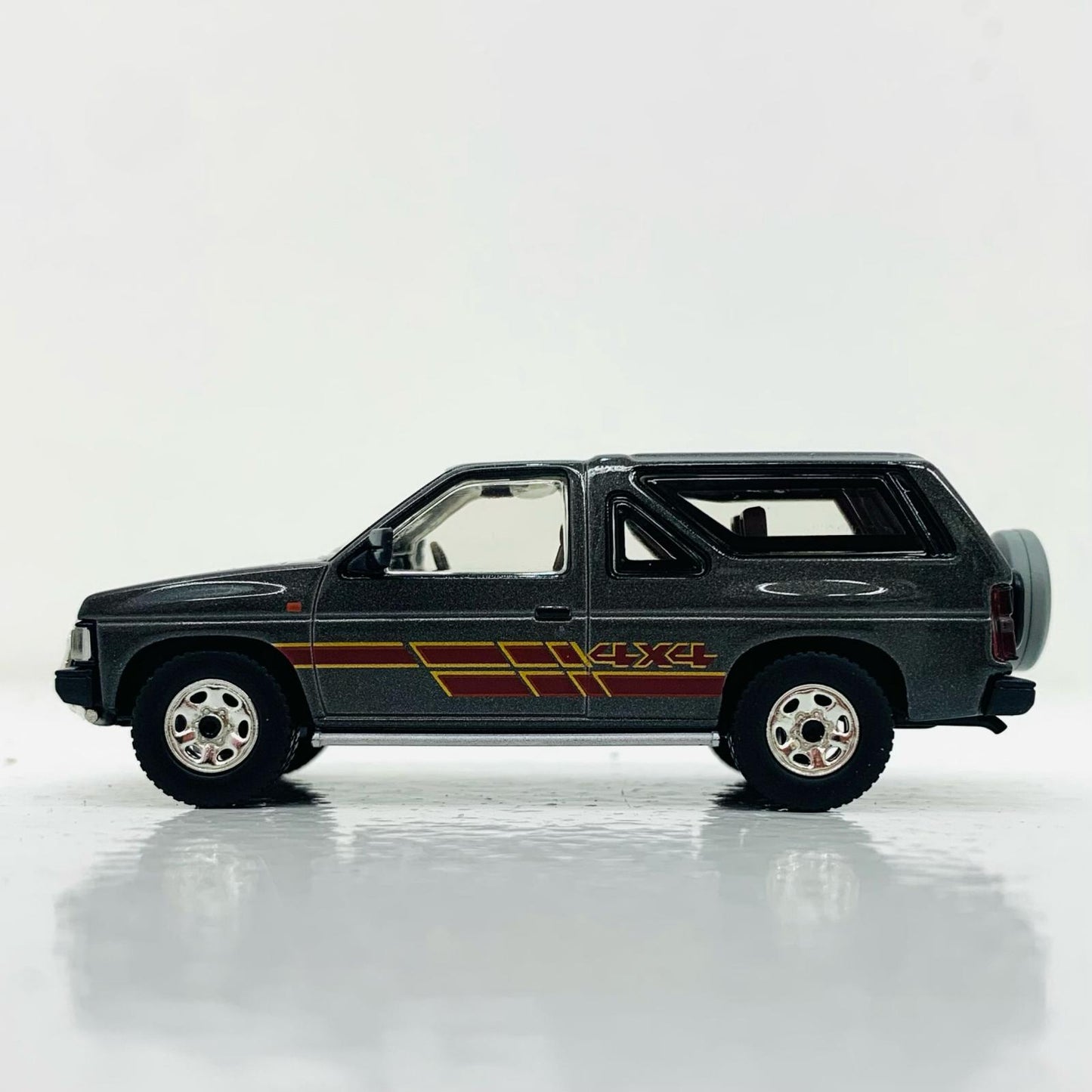 [Used] 1/64 LV-N63d Nissan Terrano R3M with Options (Gray) "Tomica Limited Vintage NEO" [311485] [Figure]