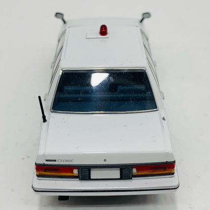 【中古】 1/43 LV-N43-15a 日産セドリック 覆面パトロールカー(ホワイト) 「トミカリミテッドヴィンテージNEO」 [281085]