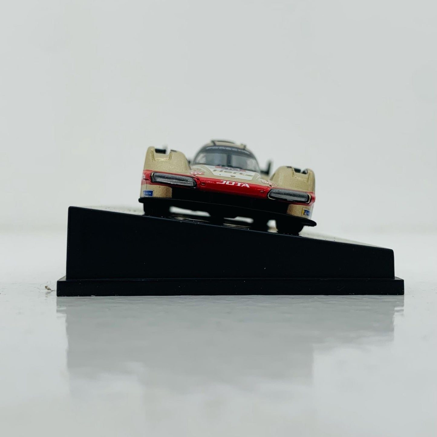 【中古】 1/64 Porsche 963 HERTZ TEAM JOTA Le Mans 24H 2023 A-F. da Costa - W. Stevens - Y. Ye #38 [Y302]