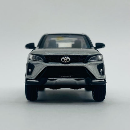 【中古】 1/64 トヨタ フォーチュナー 2023 RHD(メタリックシルバー) [PB-65722]【飾磨店】