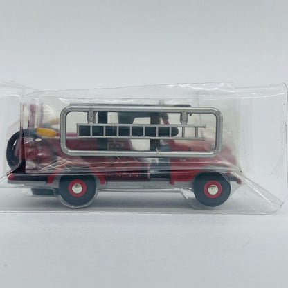 1/64 LV-31b Nissan Patrol Pump Fire Truck Takasaki City Fire Department (Red) "Tomica Limited Vintage" [210580]