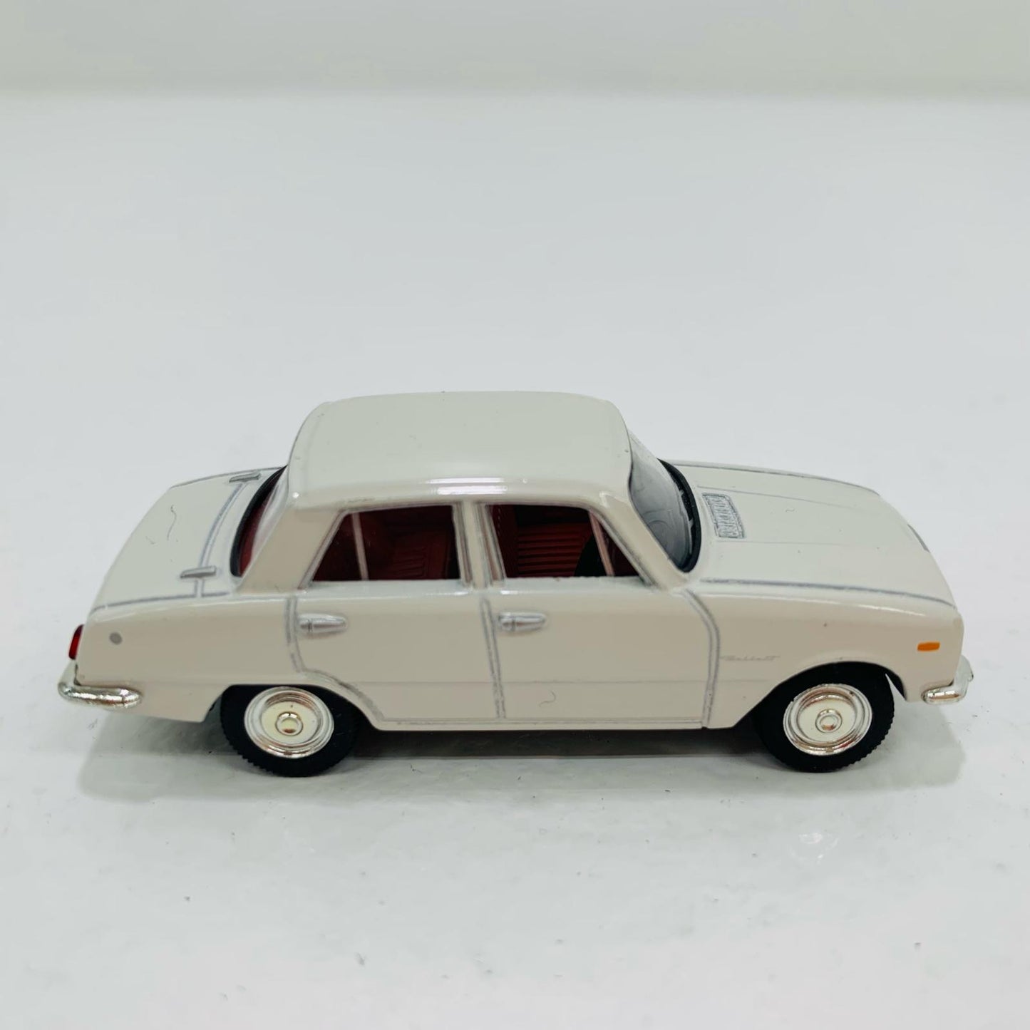 【中古】 1/64 LV-11a いすゞ ベレット 1300(ホワイト) 「トミカリミテッドヴィンテージ」 [206019]【フィギュア】