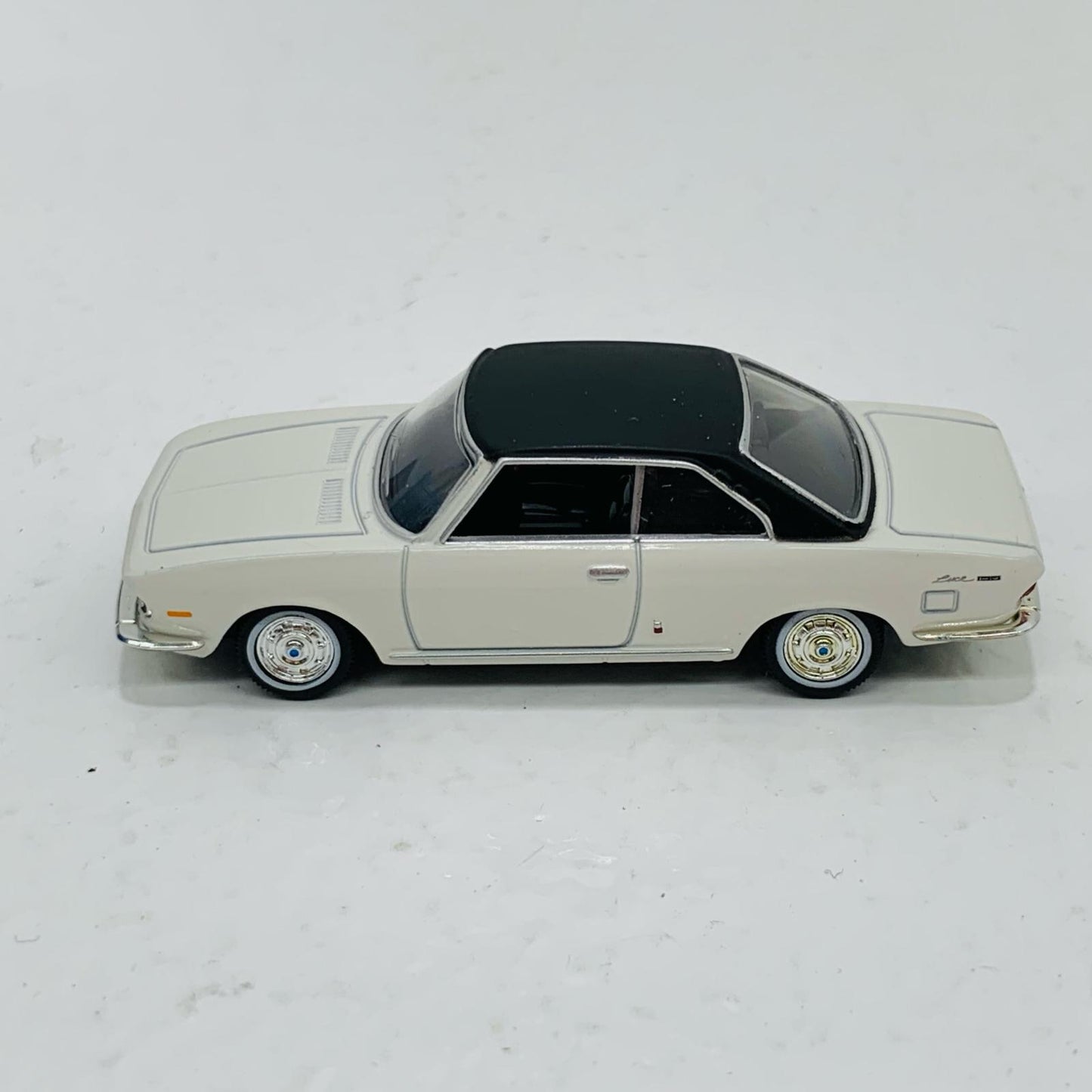 【中古】 1/64 LV-22a マツダ ルーチェ ロータリークーペ(ホワイト×ブラック) 「トミカリミテッドヴィンテージ」 [210191]