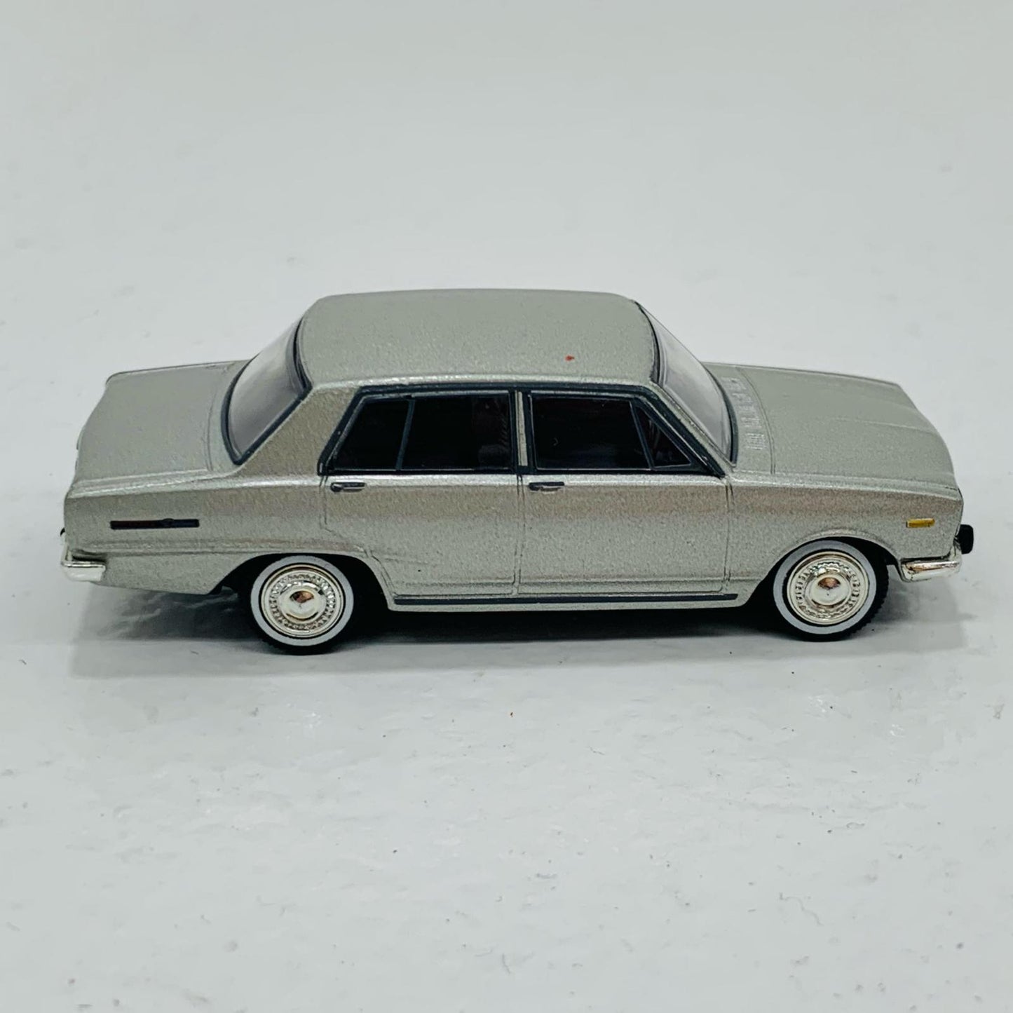 【中古】 1/64 LV-49b ニッサン スカイライン 1800 デラックス(シルバー) 「トミカリミテッドヴィンテージ」 [213178]