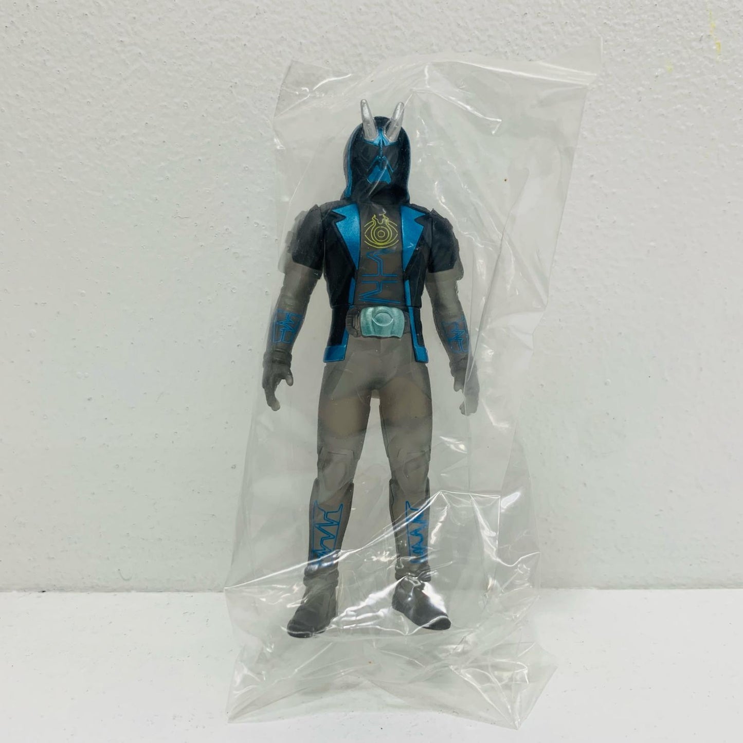 【中古】 仮面ライダースペクター(クリアVer.)「ソフビヒーロー仮面ライダー～碧眼のライダー登場!!編～」【フィギュア】【飾磨店】