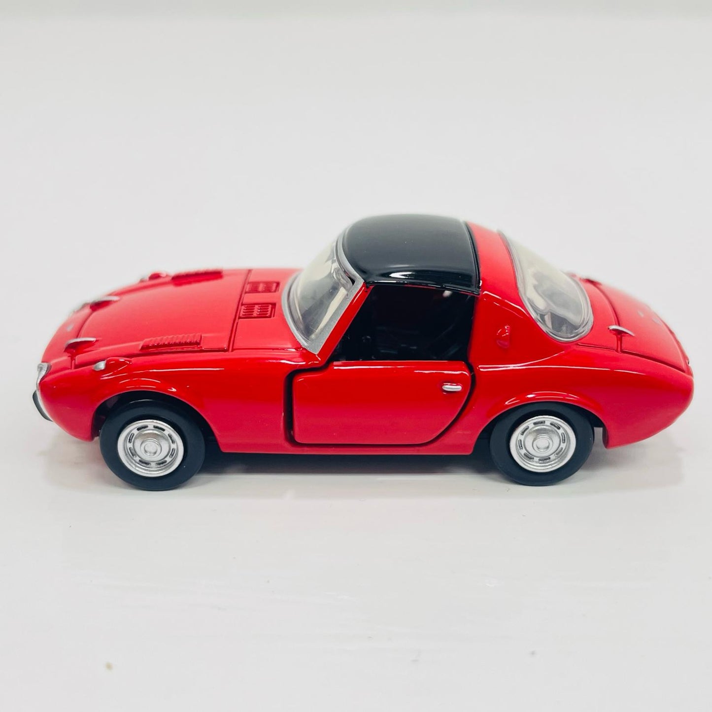 トヨタスポーツ800「トミカプレミアムNo.46」