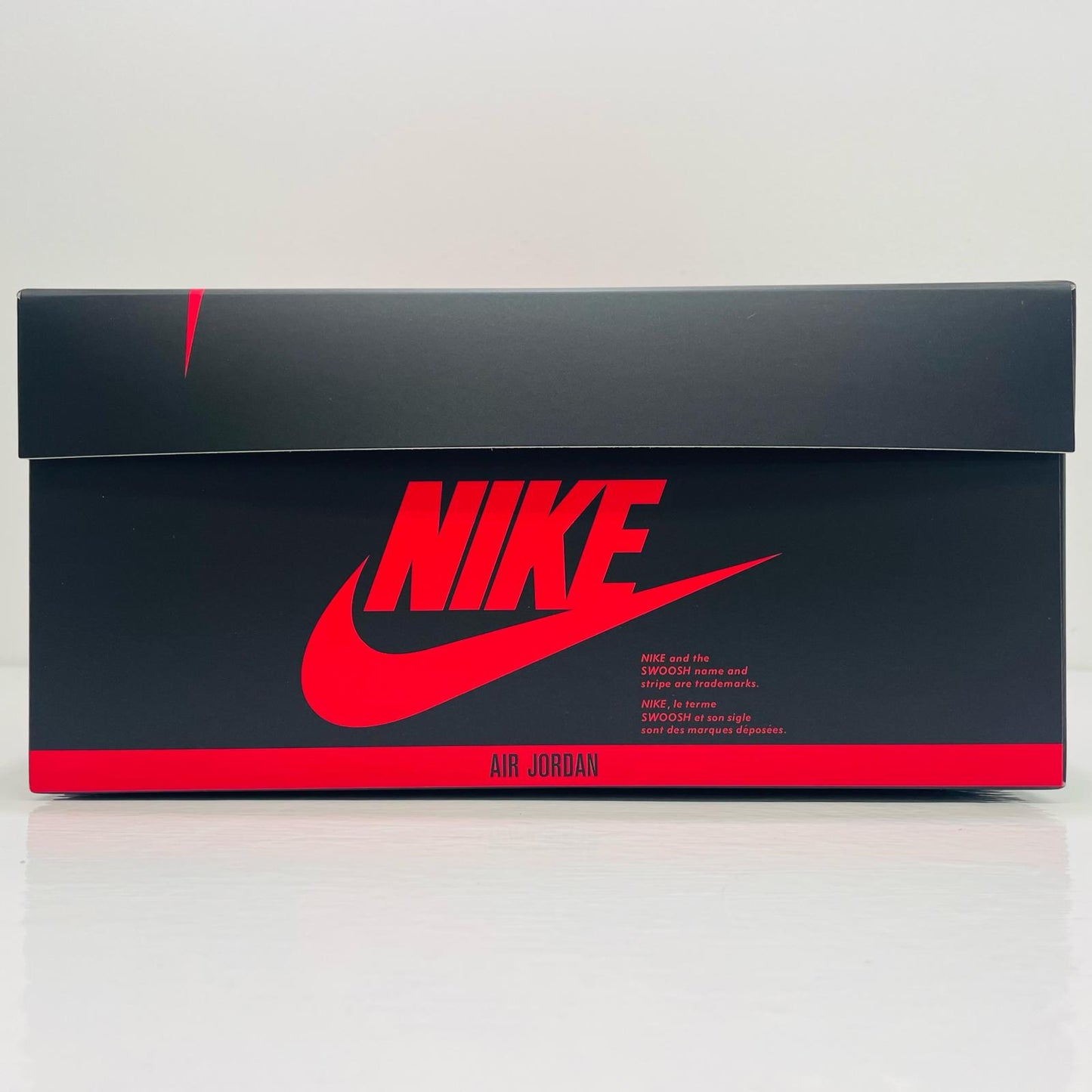 NIKE AIR JORDAN 1 HIGH 85 SHADOW AND REVERSE SHADOW MODEL KIT プレミアムバンダイ限定