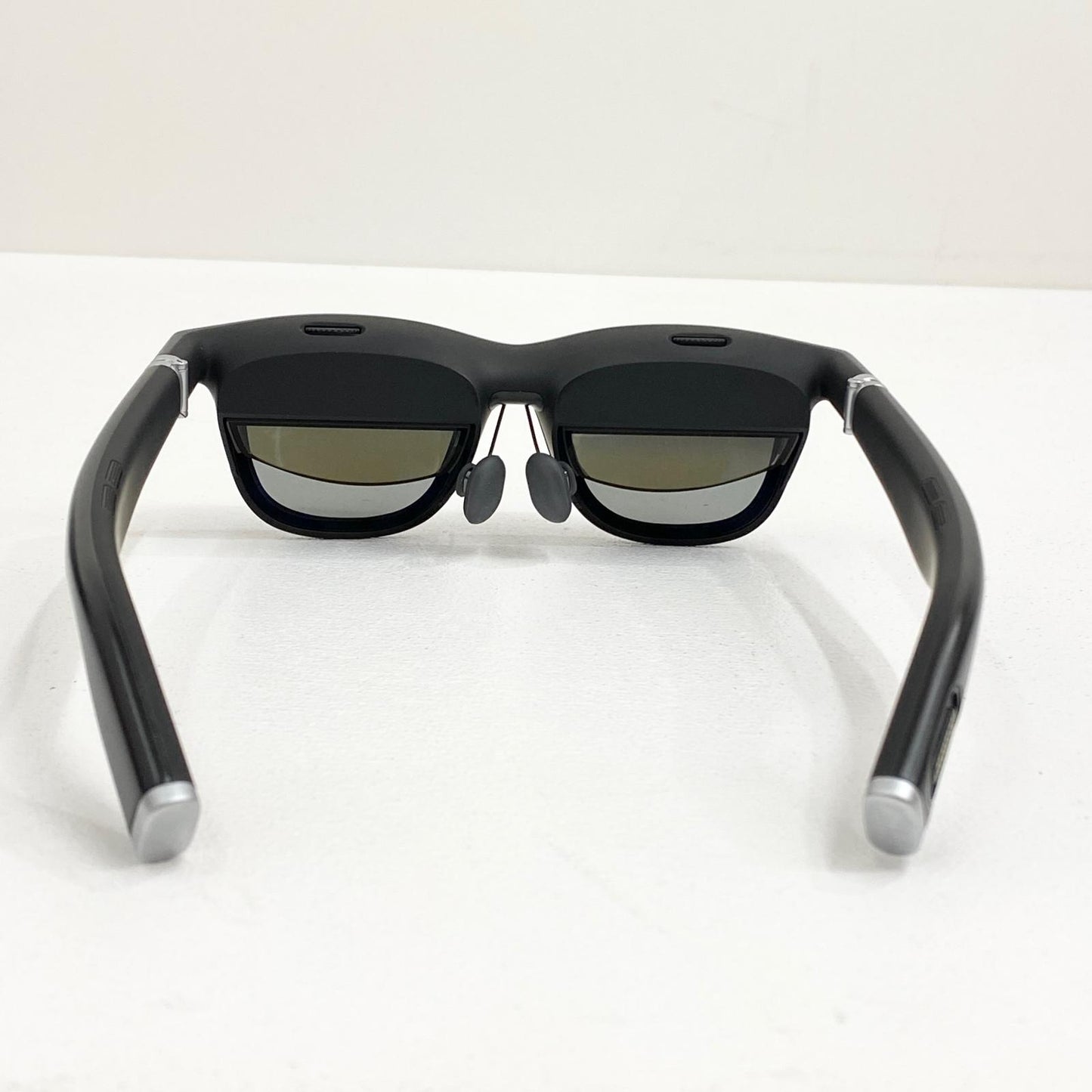 VITURE One V1216 XRグラス ディスプレイタイプ：有機EL 箱・ノースパッド・グリップ・専用ケーブル・ケース付属【加古川店】