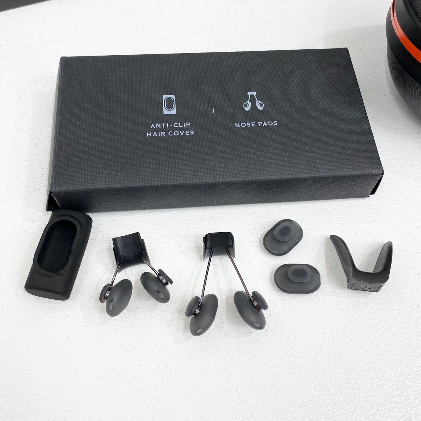 VITURE One V1216 XRグラス ディスプレイタイプ：有機EL 箱・ノースパッド・グリップ・専用ケーブル・ケース付属【加古川店】