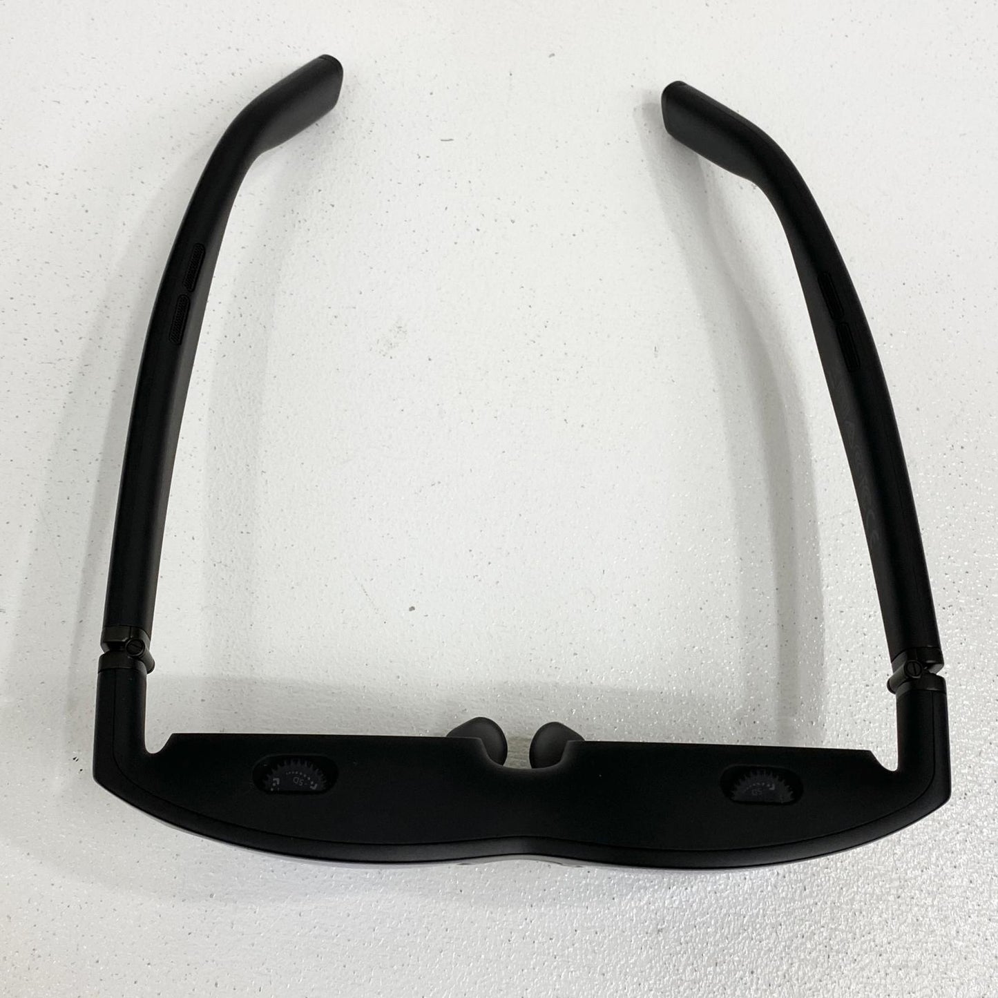 VITURE Pro V1241 XRグラス ディスプレイタイプ：有機EL 箱・ノースパッド・グリップ・専用ケーブル・ケース付属【加古川店】