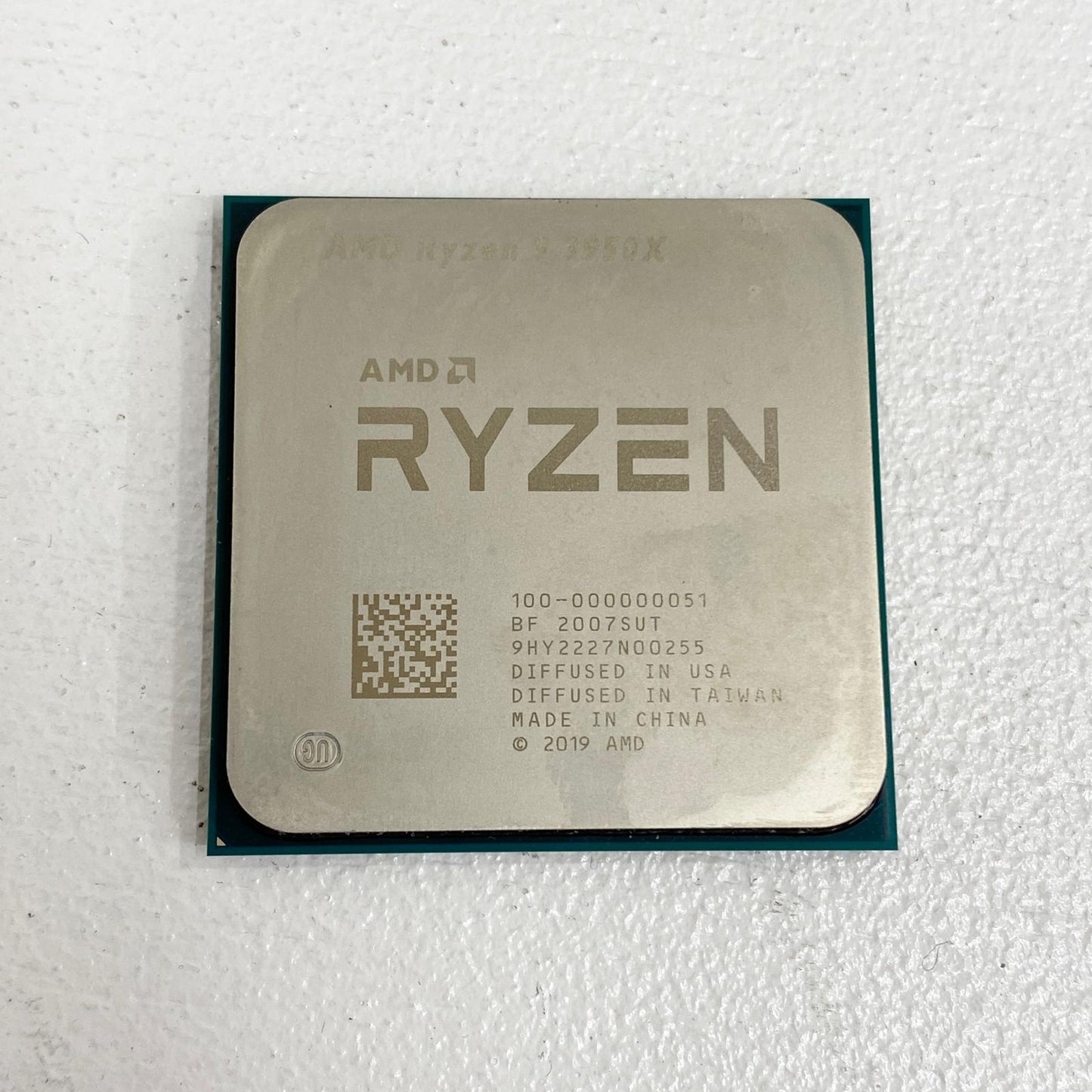 AMD Ryzen 9 3950X 16コア/3.5GHｚ/32スレッド Socket AM4 CPU本体・説明書付属【加古川店】