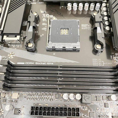 GIGABYTE X570S UD マザーボード Socket AM4 箱・取付ネジ2本・SATAケーブル付属【加古川店】