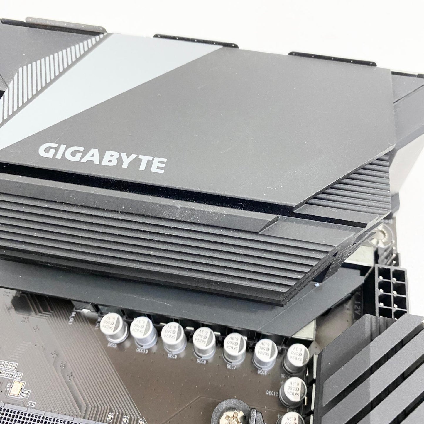 GIGABYTE X570S UD マザーボード Socket AM4 箱・取付ネジ2本・SATAケーブル付属【加古川店】