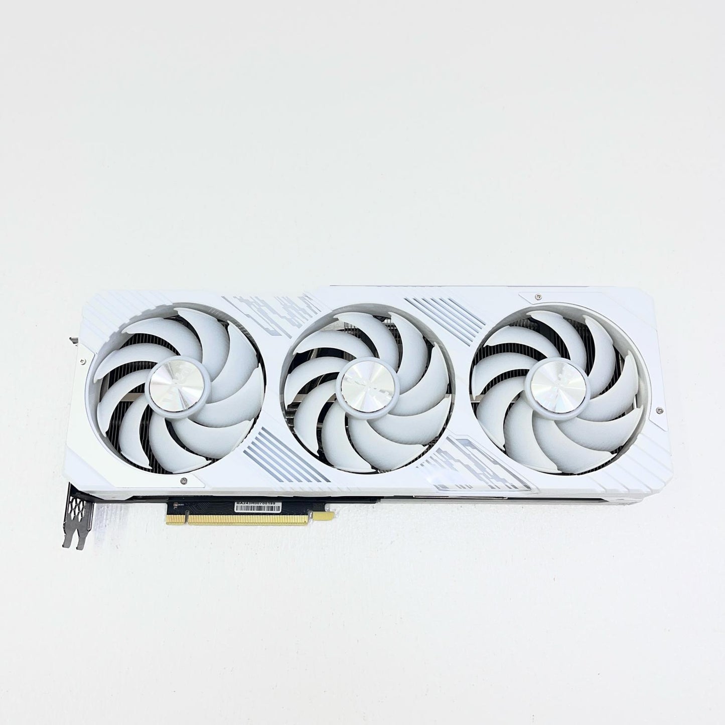 palit GeForce RTX 4070 Ti SUPER GamingPro グラフィックボード 箱・RGBケーブル付属【加古川店】
