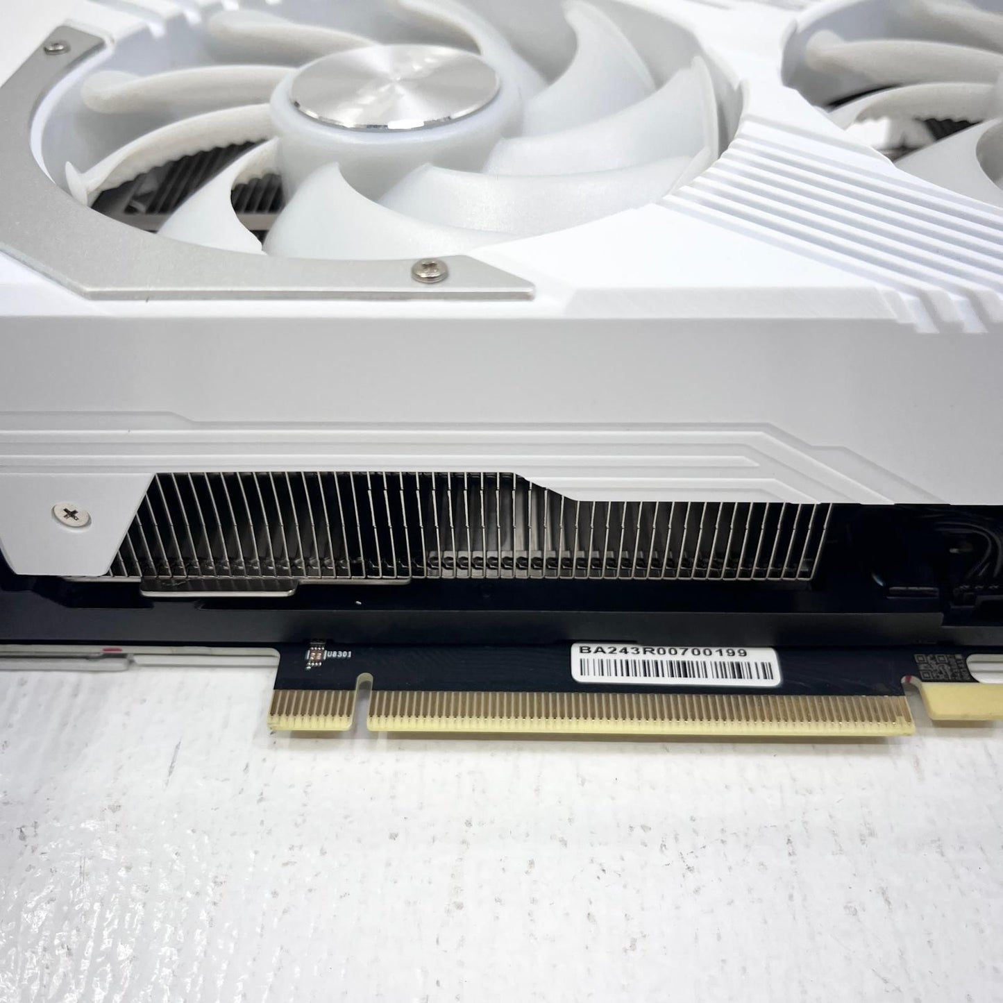 palit GeForce RTX 4070 Ti SUPER GamingPro グラフィックボード 箱・RGBケーブル付属【加古川店】