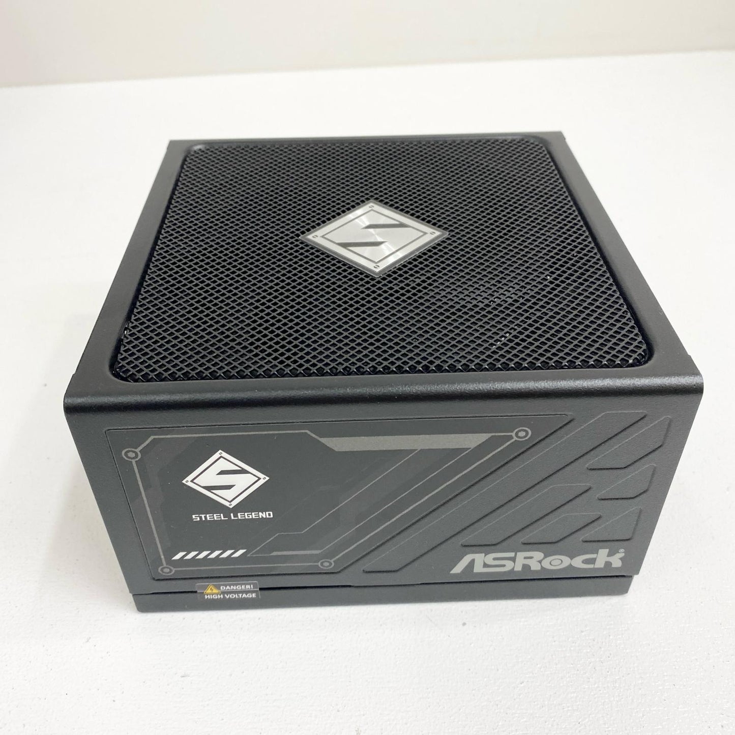 ASROCK SL-1000G 電源ユニット 90-UXS100-GFJAAA 1000W, 80PLUS GOLD ATX3.1/PCIe 5.1対応 箱・インシュロック・ケーブル・ケーブルホルダー付属 ケーブル欠品無し【加古川店】