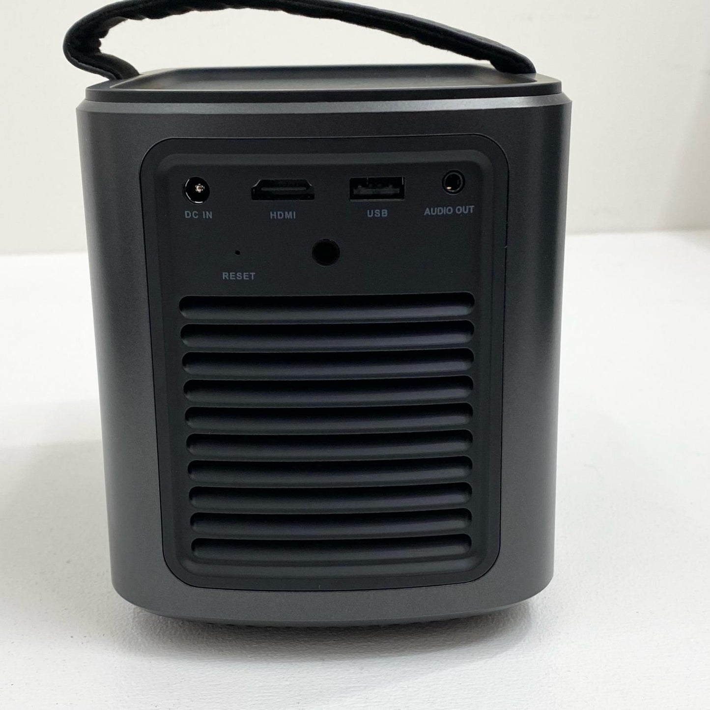 ANKER Nebula Mars2 D2322511 アンカー ネビュラ モバイルプロジェクター Wi-Fi・Bluetooth対応 箱・AC・リモコン付き【加古川店】