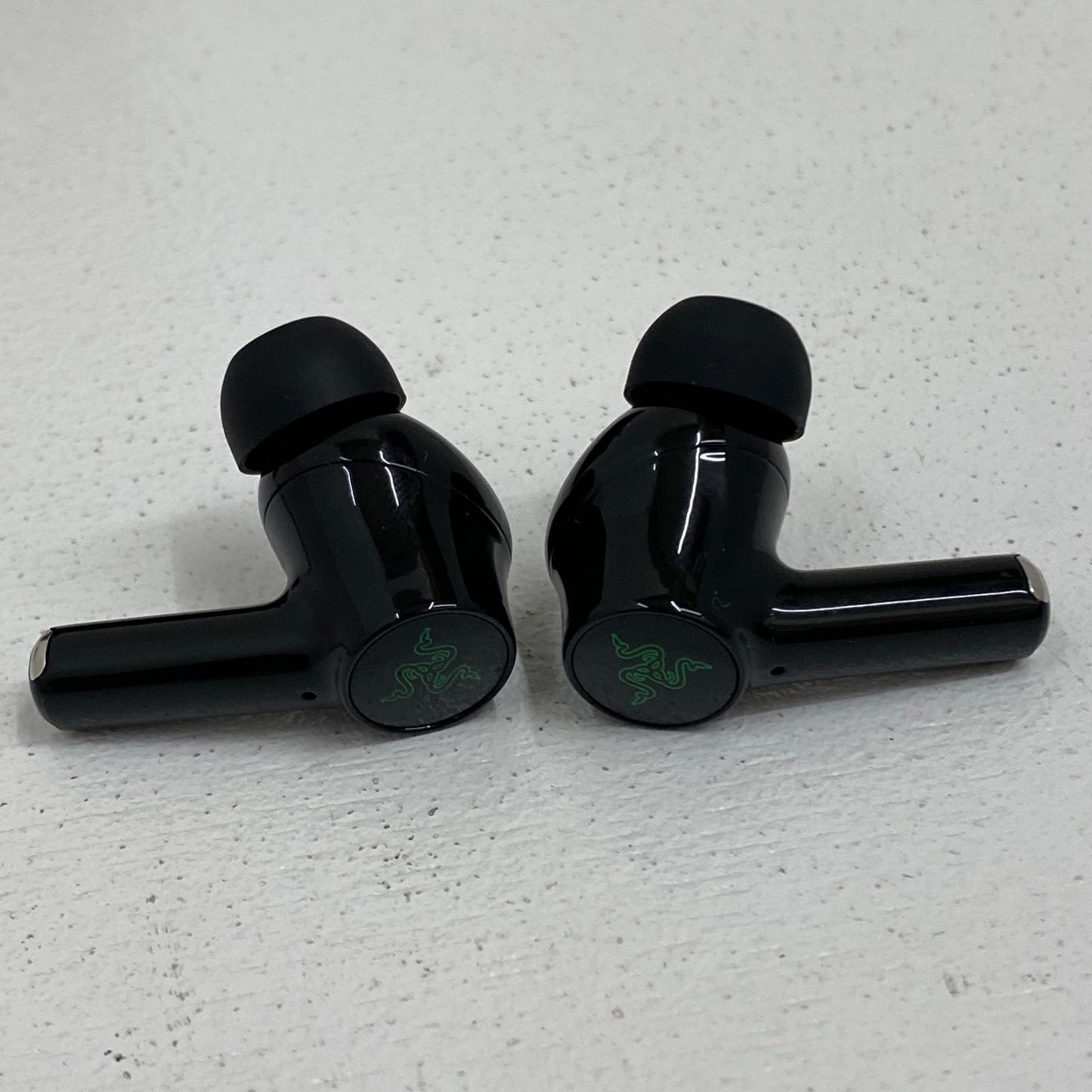 RZ12-05610100-R3A1 Razer Hammerhead V3 HyperSpeed RZ12-05610100-R3A1 基本仕様 カナル型、Bluetooth/USB Type-C(無線2.4GHz)【加古川店】