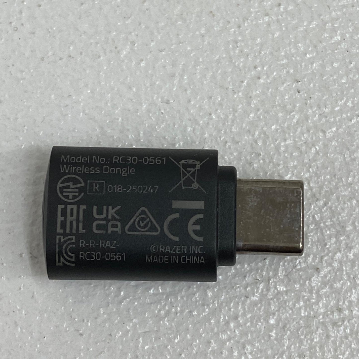 RZ12-05610100-R3A1 Razer Hammerhead V3 HyperSpeed RZ12-05610100-R3A1 基本仕様 カナル型、Bluetooth/USB Type-C(無線2.4GHz)【加古川店】