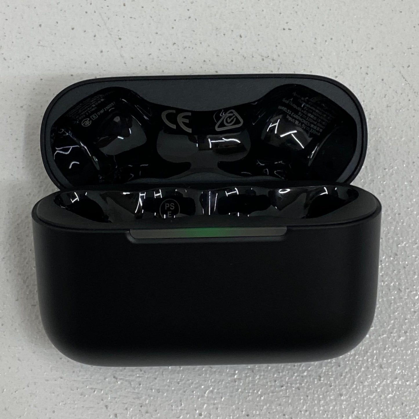RZ12-05620100-R3A1 Razer Hammerhead V3 X HyperSpeed RZ12-05620100-R3A1 基本仕様 カナル型、Bluetooth/無線2.4GHz【加古川店】