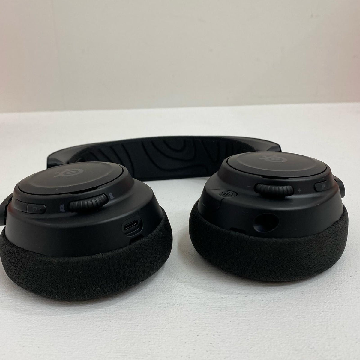 61553J steelseries Arctis Nova 7 Wireless 61553J ヘッドホンタイプ：オーバーヘッド【加古川店】