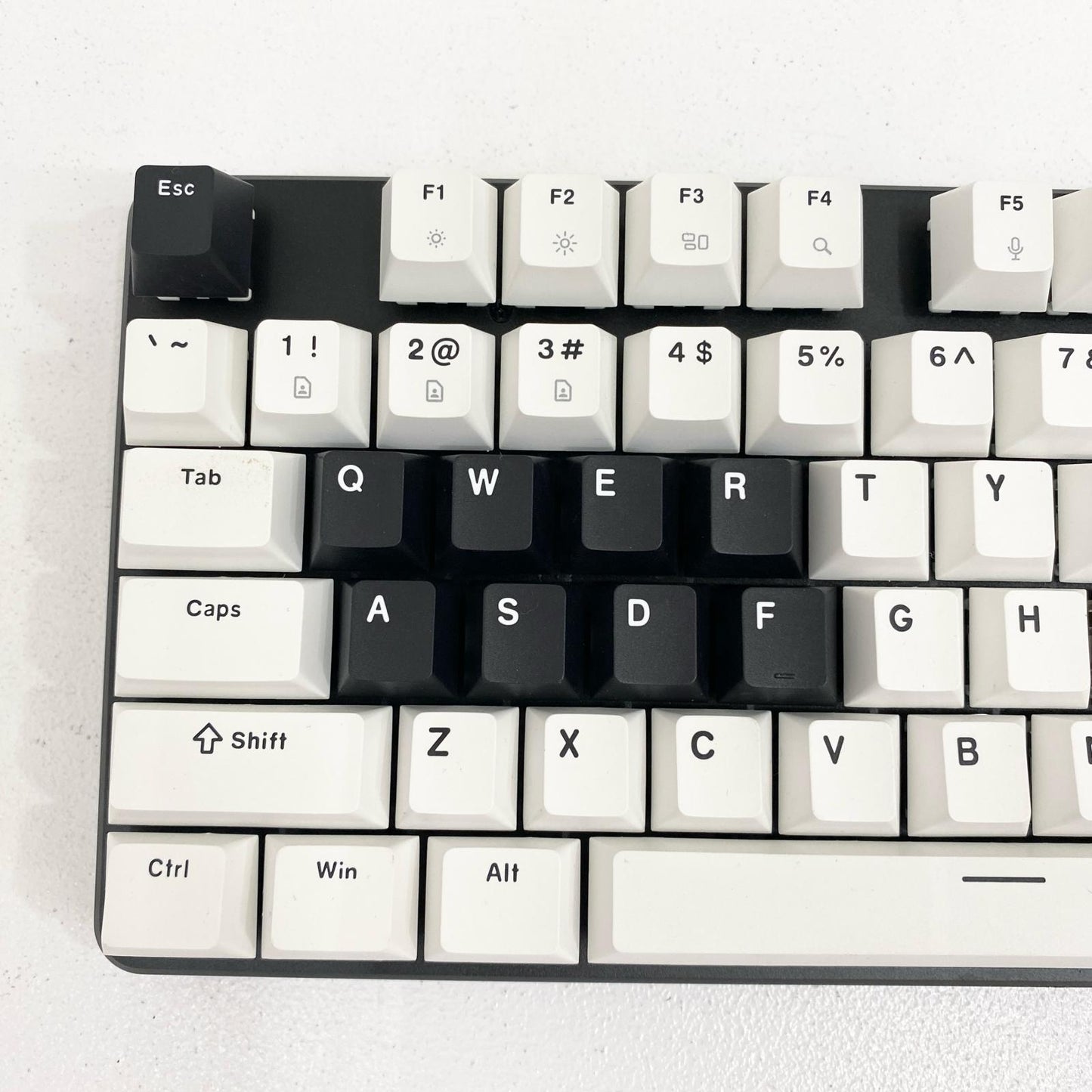 Pulsar PCMK 2HE TKL Hall Effect キーボード PCMK2HE811B 1789680 英語配列 テンキーレス 磁気スイッチ 箱・USB・キープラー付属【加古川店】