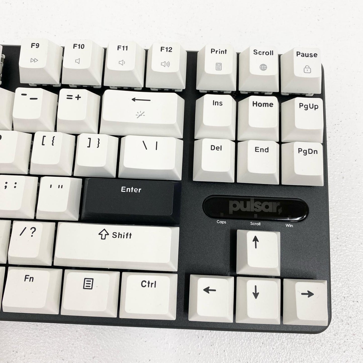Pulsar PCMK 2HE TKL Hall Effect キーボード PCMK2HE811B 1789680 英語配列 テンキーレス 磁気スイッチ 箱・USB・キープラー付属【加古川店】