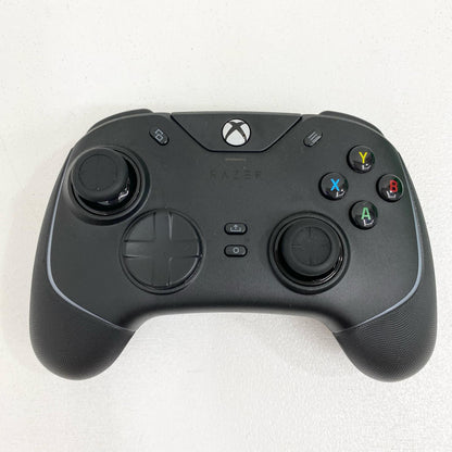 Razer Wloverine V2 Chroma ゲーミングコントローラー RZ06-0401 対応機種：Xbox ONE/Xbox SeriesX/S/Windows10 箱・USB・替えスティック×2・紙類付属【加古川店】