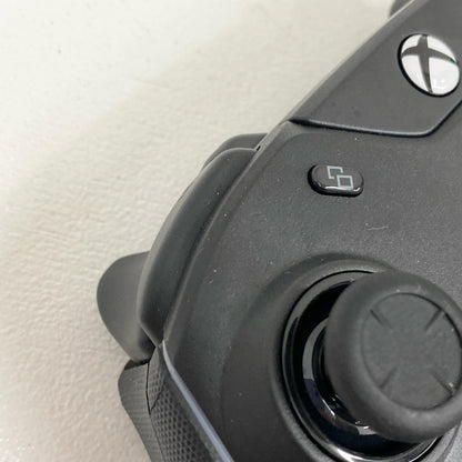 Razer Wloverine V2 Chroma ゲーミングコントローラー RZ06-0401 対応機種：Xbox ONE/Xbox SeriesX/S/Windows10 箱・USB・替えスティック×2・紙類付属【加古川店】