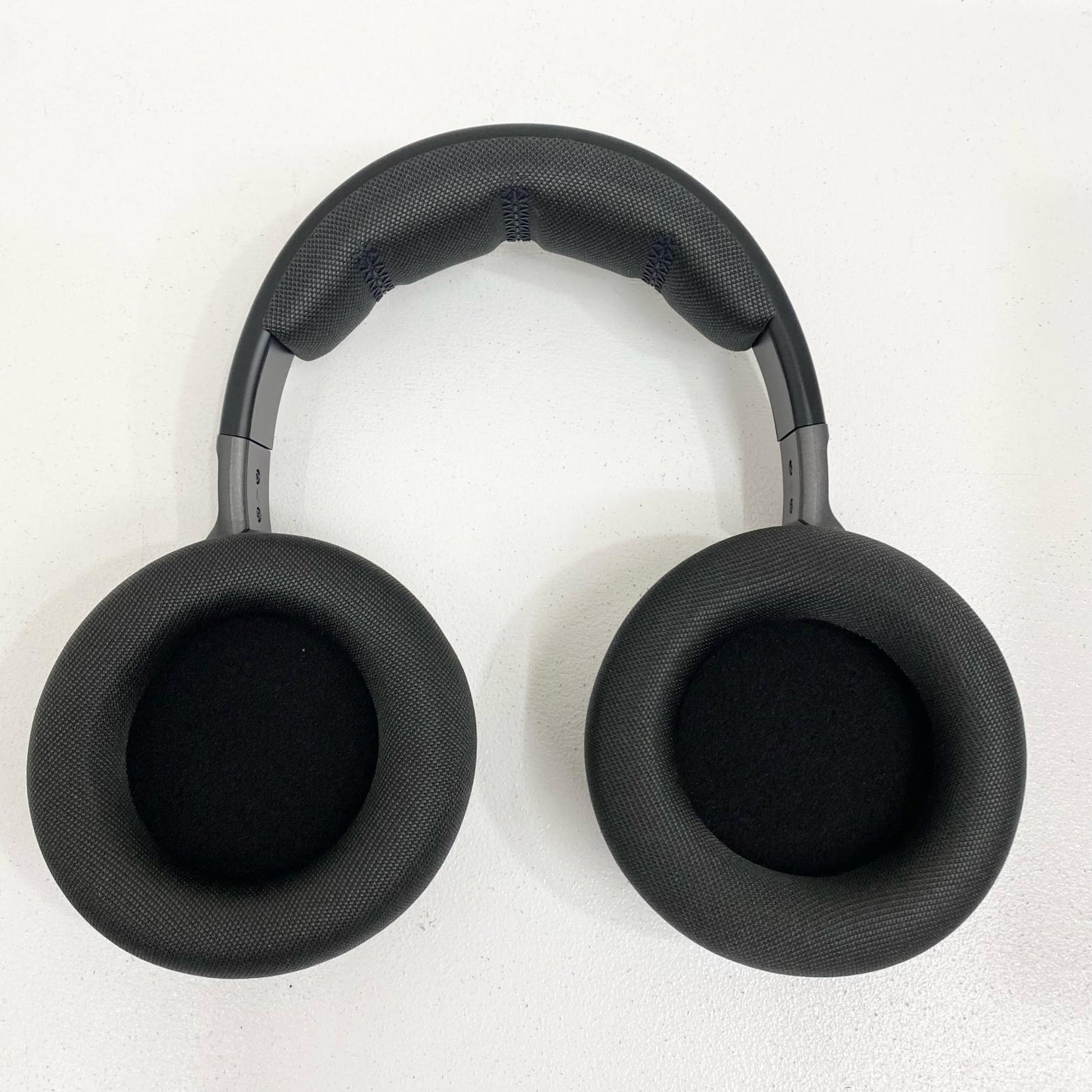 CORSAIR VIRTUOSO PRO CA-9011370-AP ゲーミングヘッドセット オープンバック 対応機種：PC/Mac/PS5/PS4/Nintendo Switch 箱・ケーブル3種・キャリングケース付属【PCでのみ動作確認済】【加古川店】