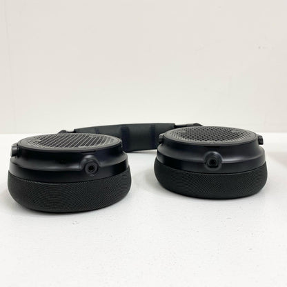 CORSAIR VIRTUOSO PRO CA-9011370-AP ゲーミングヘッドセット オープンバック 対応機種：PC/Mac/PS5/PS4/Nintendo Switch 箱・ケーブル3種・キャリングケース付属【PCでのみ動作確認済】【加古川店】