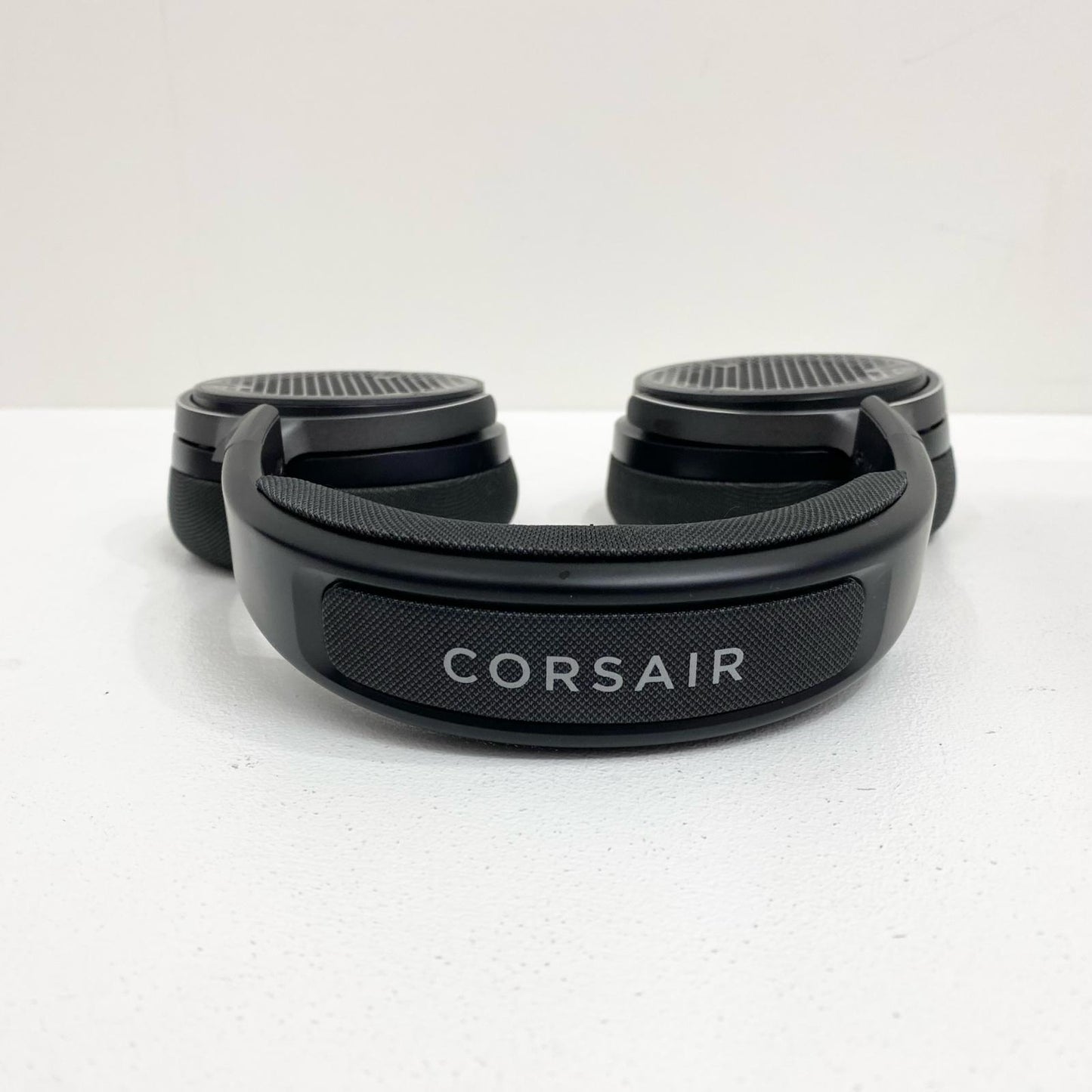 CORSAIR VIRTUOSO PRO CA-9011370-AP ゲーミングヘッドセット オープンバック 対応機種：PC/Mac/PS5/PS4/Nintendo Switch 箱・ケーブル3種・キャリングケース付属【PCでのみ動作確認済】【加古川店】