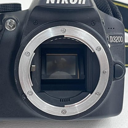 Nikon D3200 ボディ 一眼レフ ニコンF APS-C 2416万画素 本体のみ/充電器欠品【加古川店】