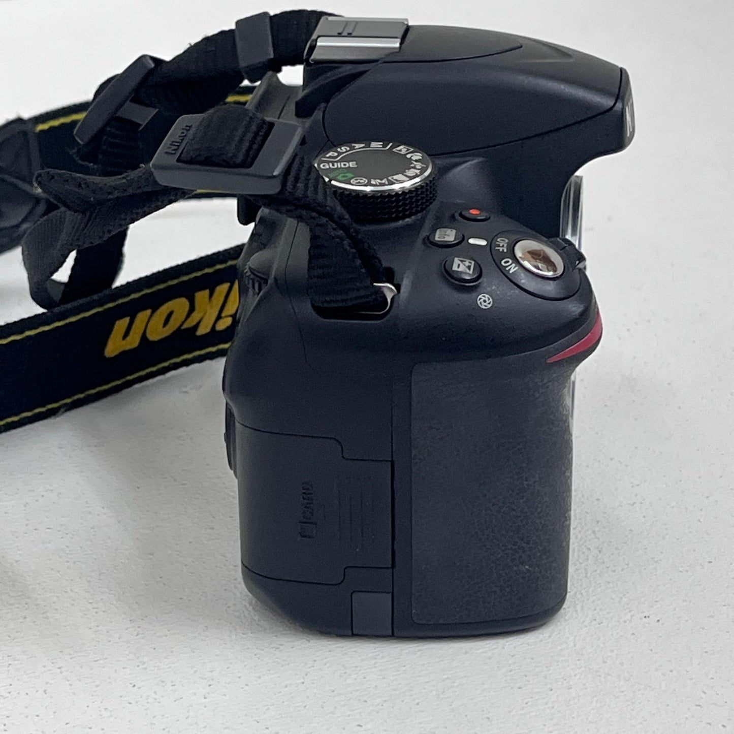 Nikon D3200 ボディ 一眼レフ ニコンF APS-C 2416万画素 本体のみ/充電器欠品【加古川店】