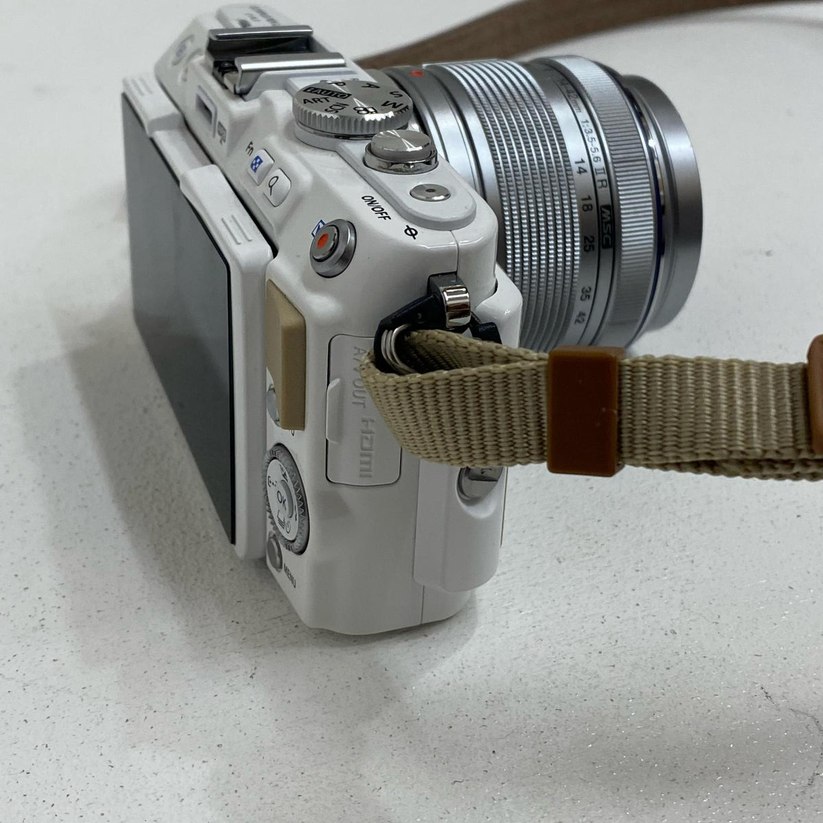 E-PL5 OLYMPUS OLYMPUS PEN Lite E-PL5 レンズキット E-PL5 ミラーレス マイクロフォーサーズ フォーサーズ 1605万画素【加古川店】