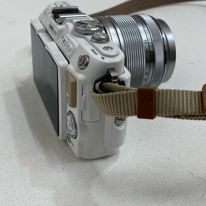E-PL5 OLYMPUS OLYMPUS PEN Lite E-PL5 レンズキット E-PL5 ミラーレス マイクロフォーサーズ フォーサーズ 1605万画素【加古川店】