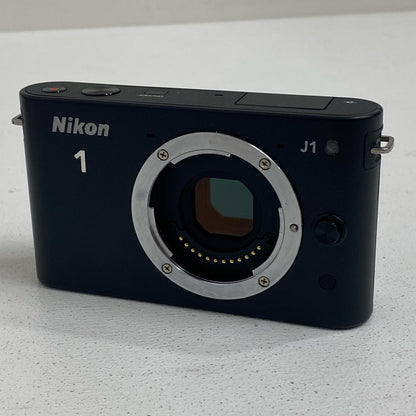 D33697 Nikon Nikon 1 J1 ダブルズームキット D33697 ミラーレス ニコン 1 1型 1010万画素 【液晶下部に黒線あり】【加古川店】