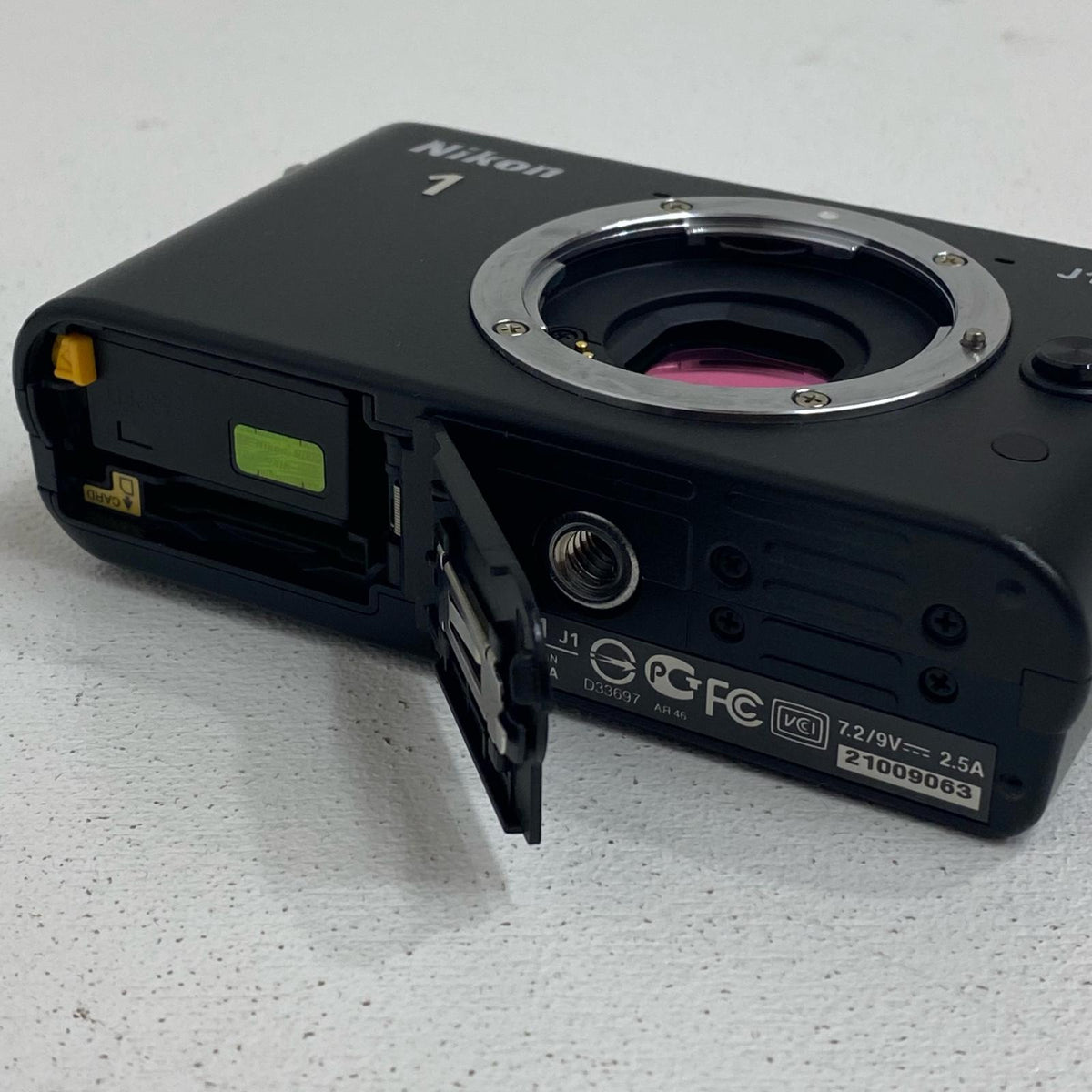 D33697 Nikon Nikon 1 J1 ダブルズームキット D33697 ミラーレス ニコン 1 1型 1010万画素 【液晶下部に黒線あり】【加古川店】