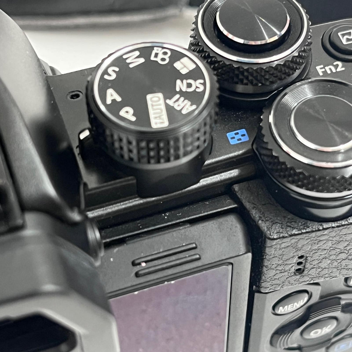 E-M10MarkII OLYMPUS OM-D E-M10 Mark II EZダブルズームキット E-M10MarkII ミラーレス マイクロフォーサーズ フォーサーズ 1605万画素 Wi-Fi対応【加古川店】