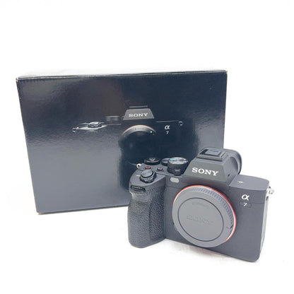 SONY ソニー ILCE-7M4 α7 IV | デジタル一眼カメラαボディ ミラーレス αEマウント 撮像素子フルサイズ 3300万画素 Wi-Fi対応 ボディキャップ・バッテリー・USB・AC・ストラップ・印刷物付属【加古川店】