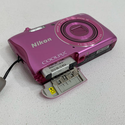 S3700 Nikon COOLPIX S3700 S3700 デジタルカメラ 1/2.3型 2005万画素 Wi-Fi対応 充電器欠品【加古川店】