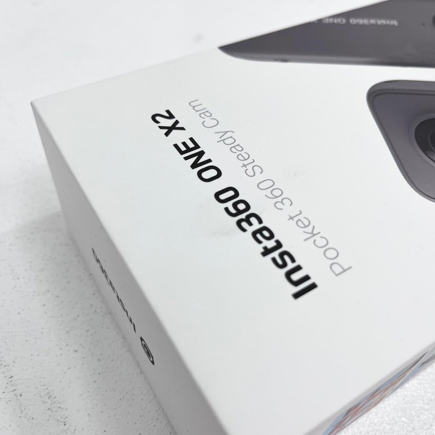 Insta360 ONE X2 CINOSXX/A アクションカメラ 1/2.3型 1800万画素 Wi-Fi対応 箱・バッテリー×3・充電器・USB・キャリングケース・印刷物付属【加古川店】