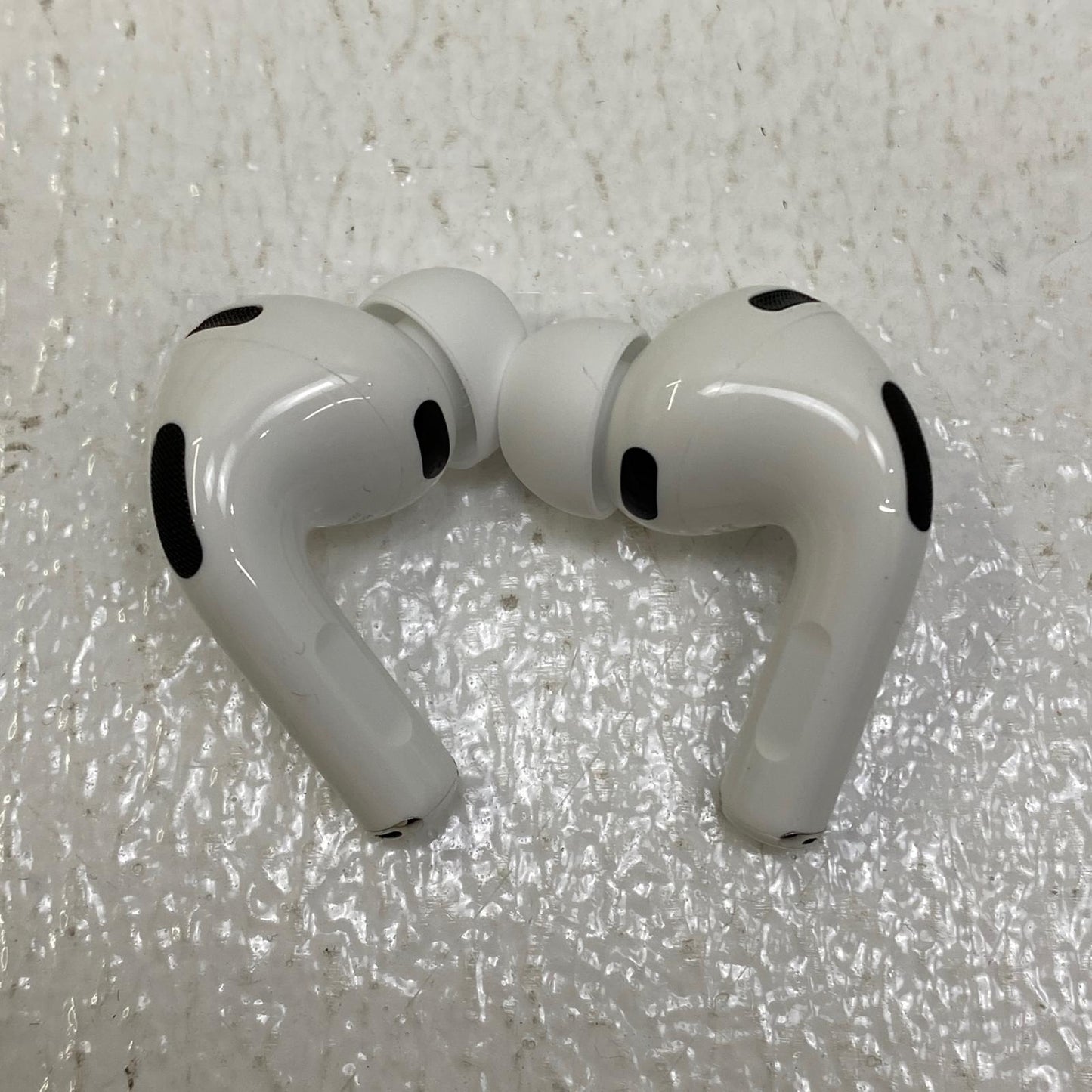 MFHP4J/A Apple AirPods Pro 第3世代 MFHP4J/A【加古川店】