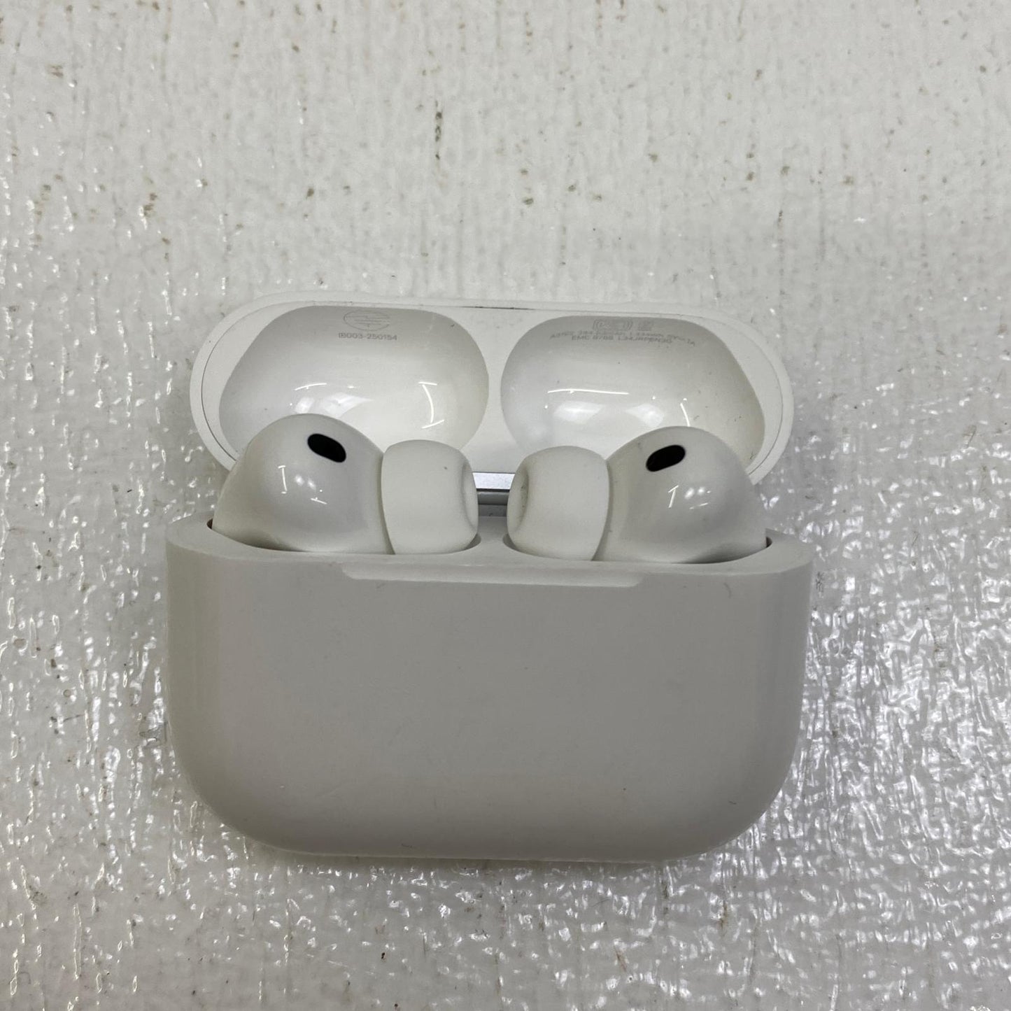 MFHP4J/A Apple AirPods Pro 第3世代 MFHP4J/A【加古川店】
