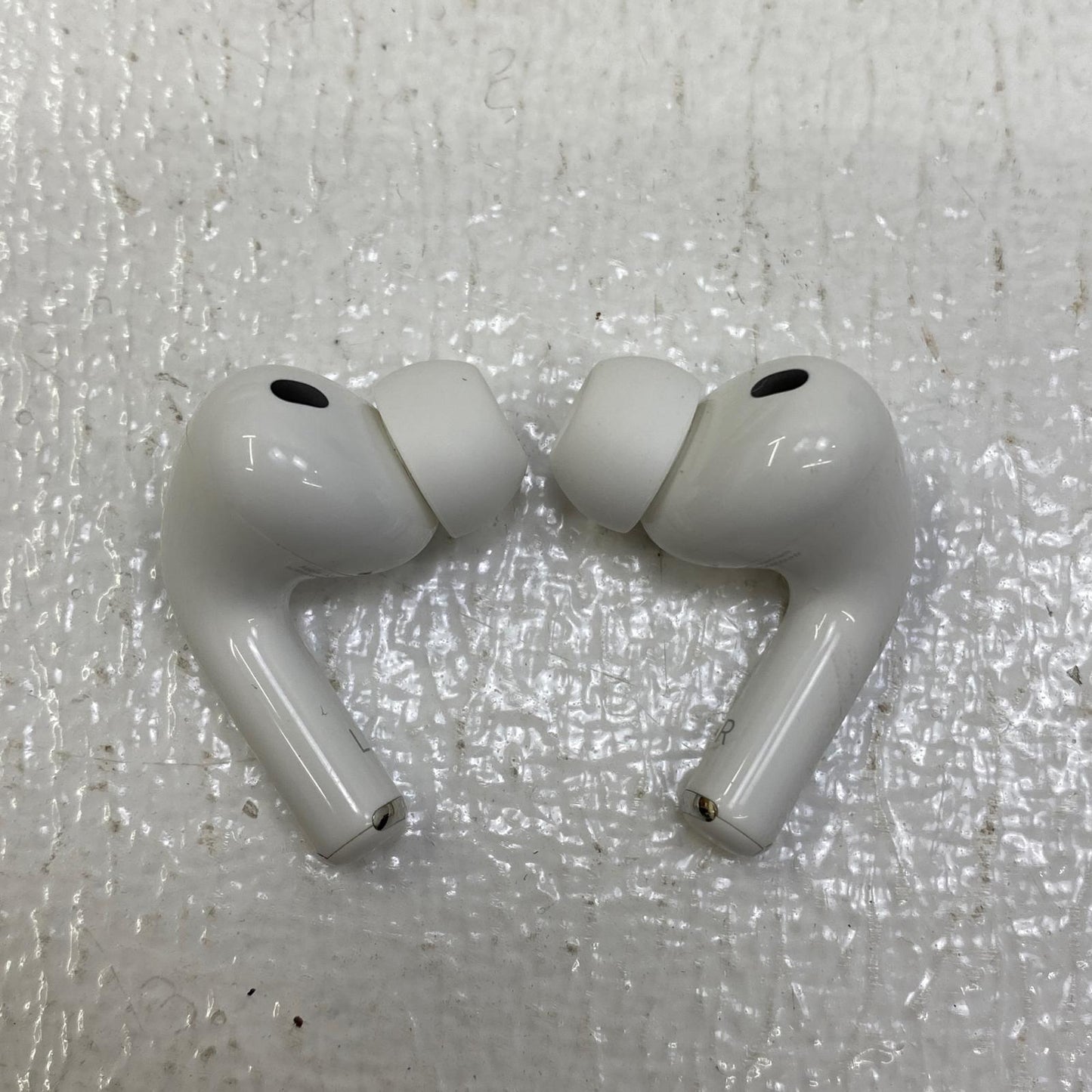 MFHP4J/A Apple AirPods Pro 第3世代 MFHP4J/A【加古川店】