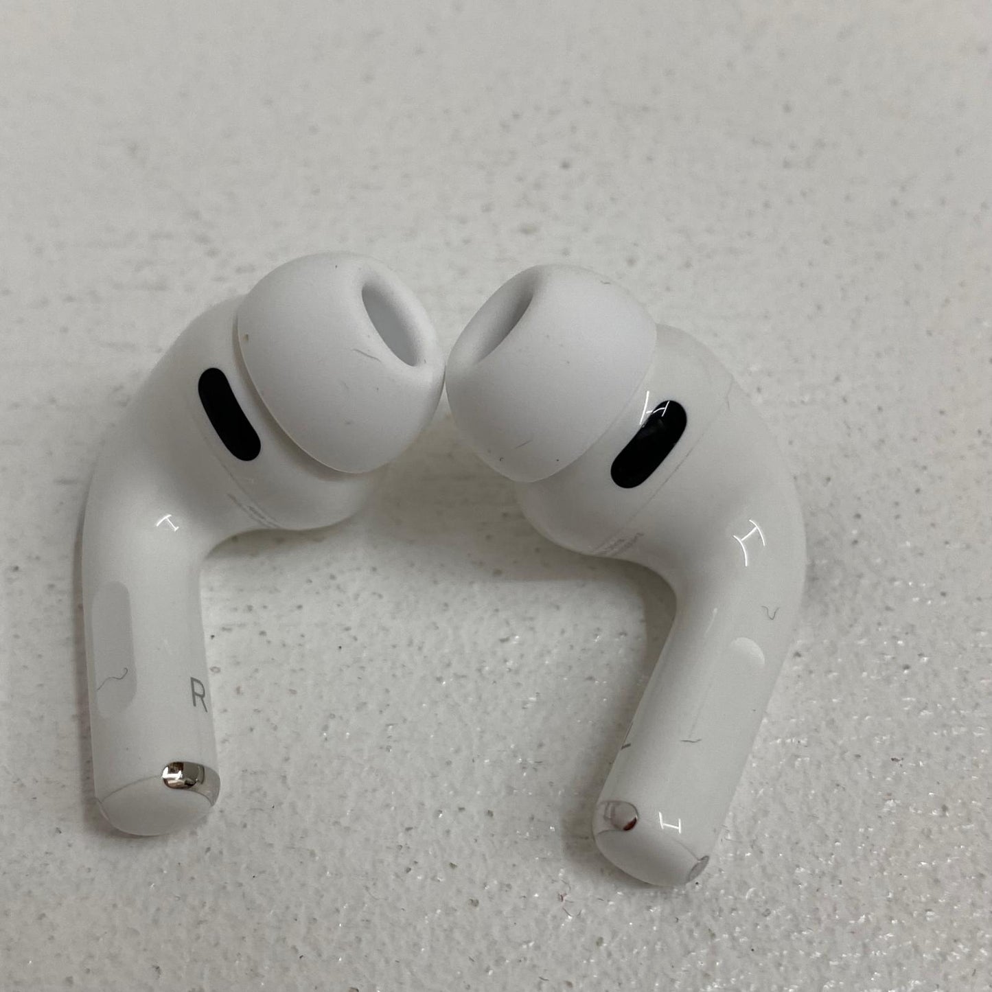 MFHP4J/A Apple AirPods Pro 第3世代 MFHP4J/A【加古川店】