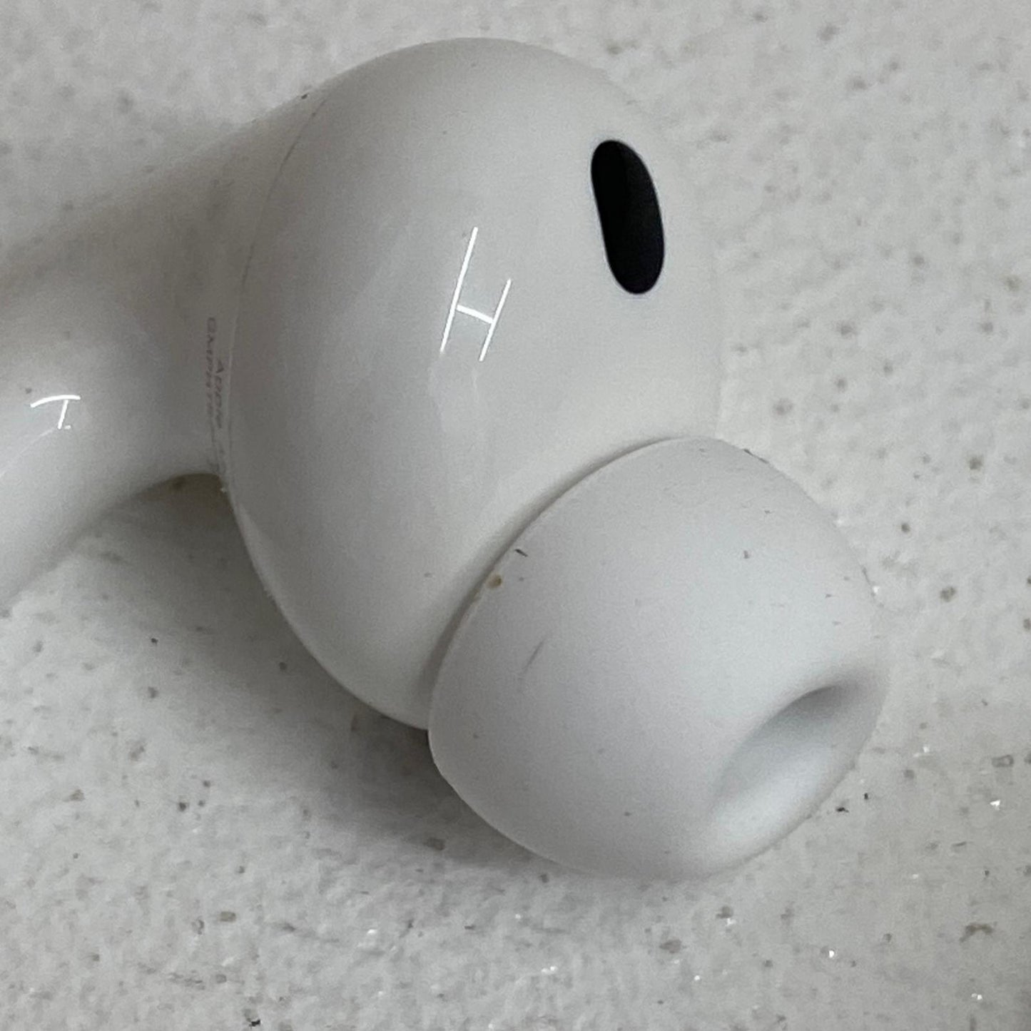 MFHP4J/A Apple AirPods Pro 第3世代 MFHP4J/A【加古川店】