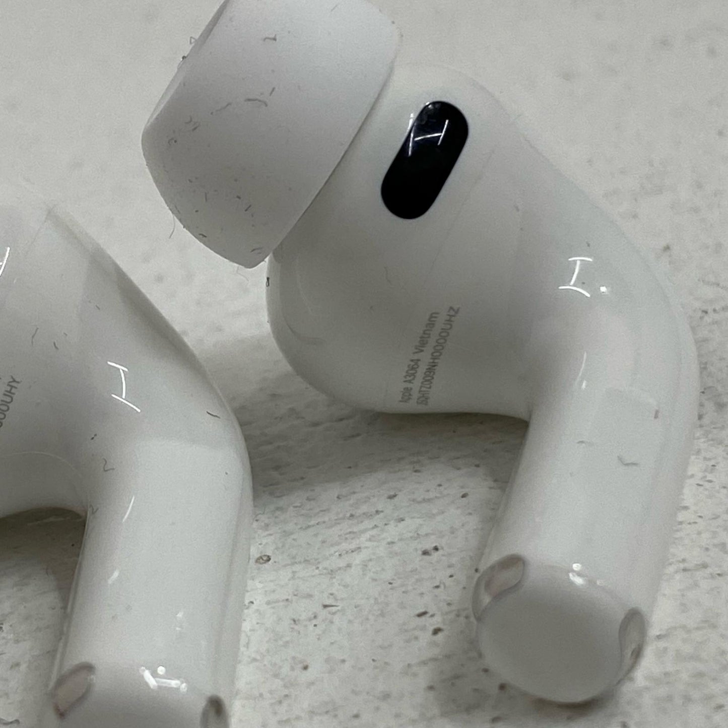 MFHP4J/A Apple AirPods Pro 第3世代 MFHP4J/A【加古川店】
